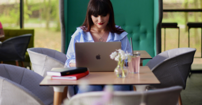 BOT NA FACEBOOKU – CO TO JEST?